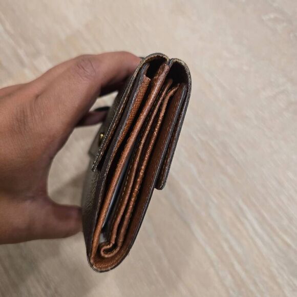 Louis Vuitton Compact Elise Wallet Monogram Vintage Leather - Picture 2 of 10